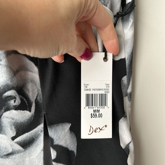 black and white dress - Picture 4 of 6